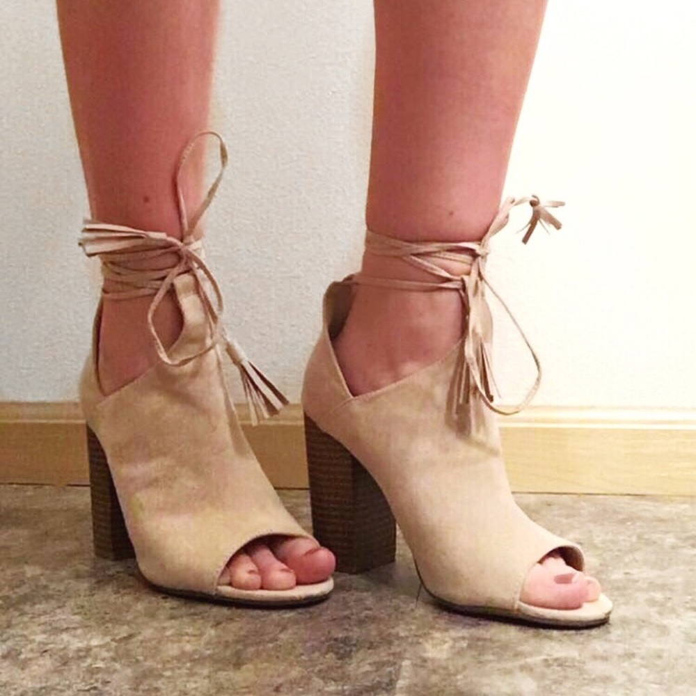 Host Pick✨ JustFab Mary-Kate Heels 👠